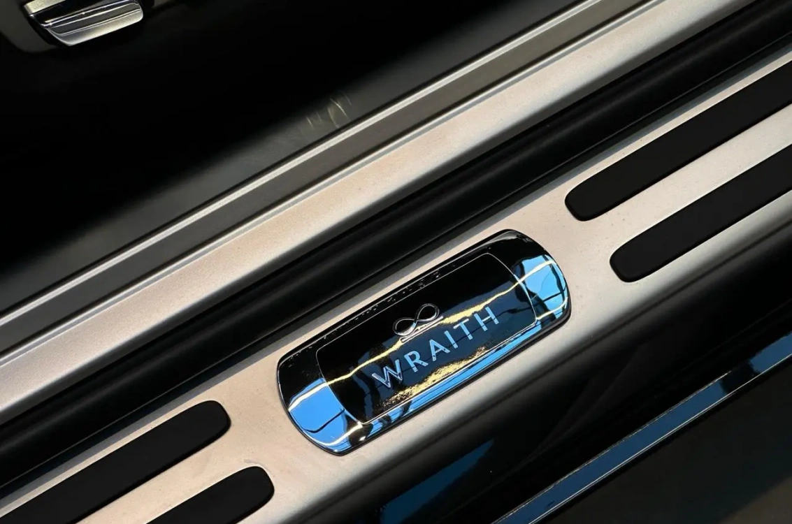 Rolls Royce Black Badge Wraith